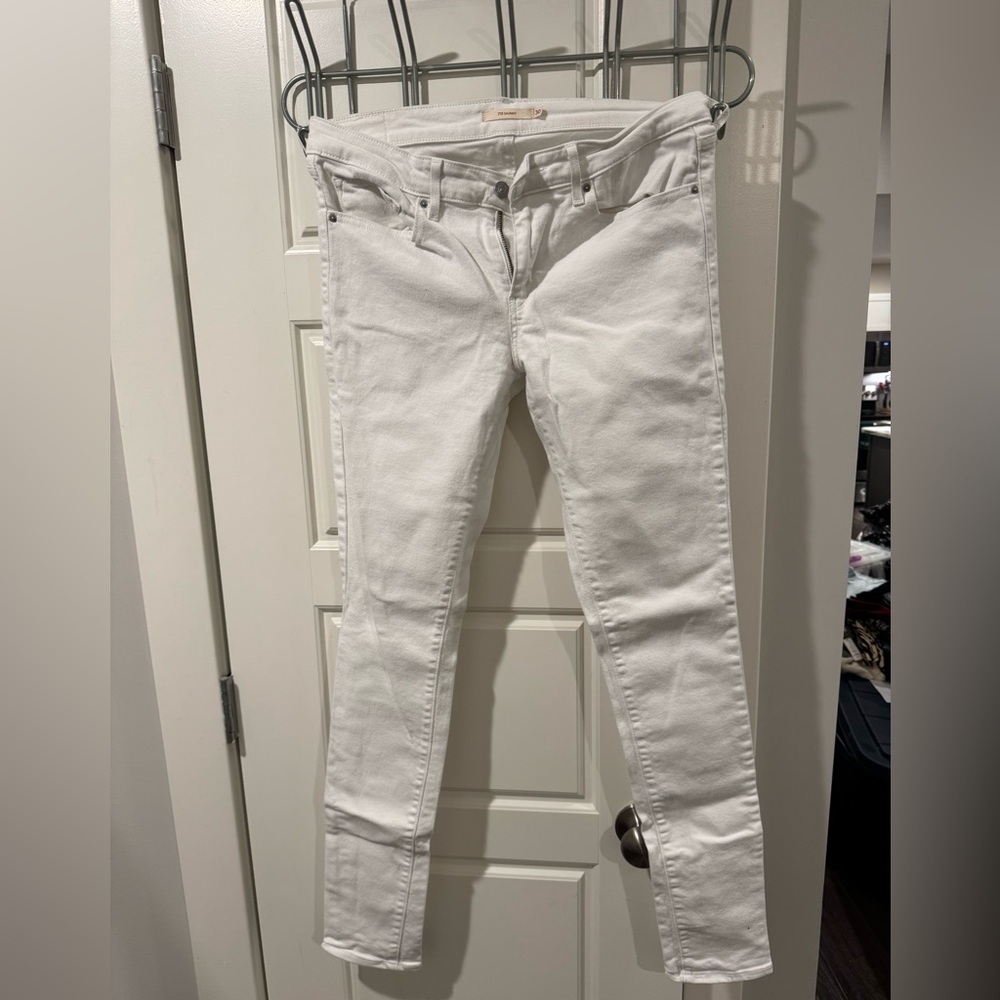 Levi Skinnies
